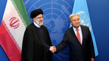 الرئيس الإيراني: طهران مستعدة للمشاركة في نشر السلام والأمن في العالم
